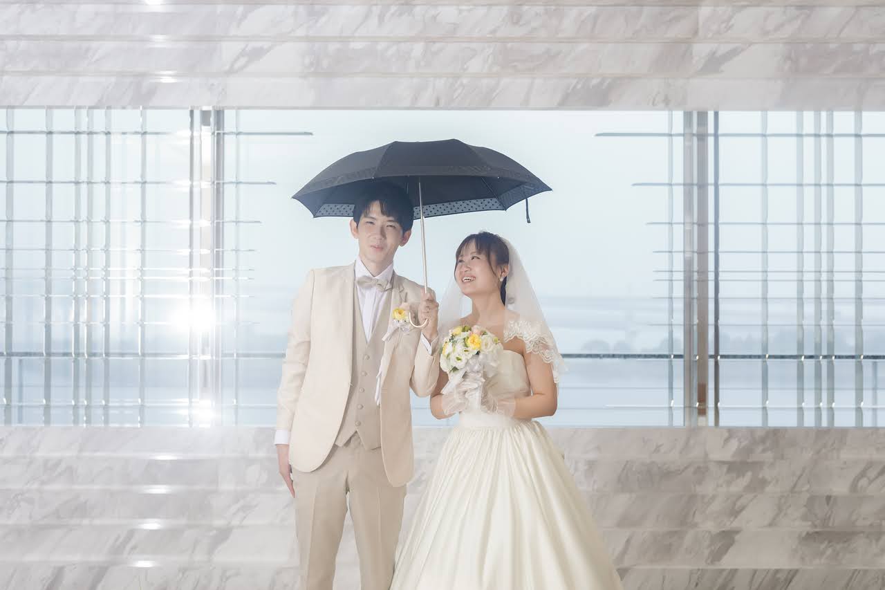 どんな時も一緒にいようね！レインウェディング☔